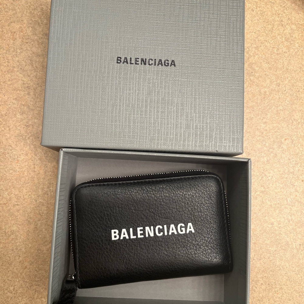 Black balenciaga wallet with zipper for sale. I have the original box